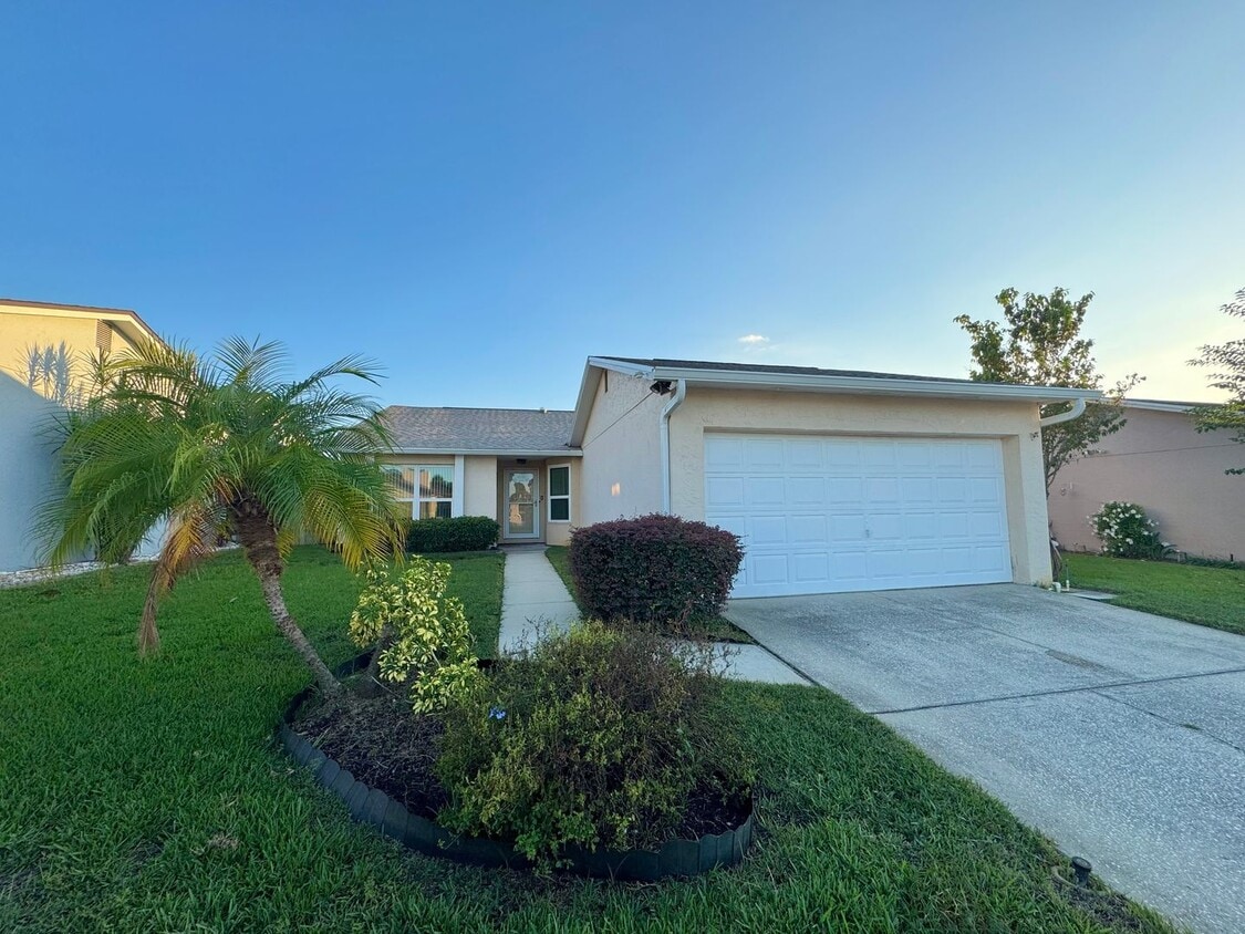 Foto principal - Cypress Landing - Community Pool & Lake Ac...