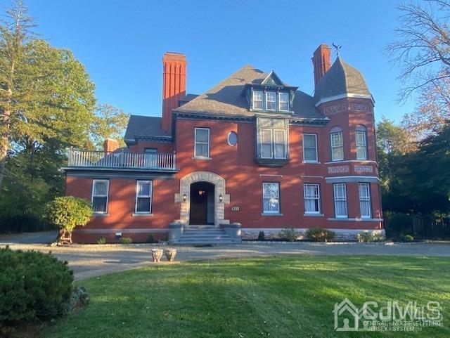 Foto principal - 531 W 8th St