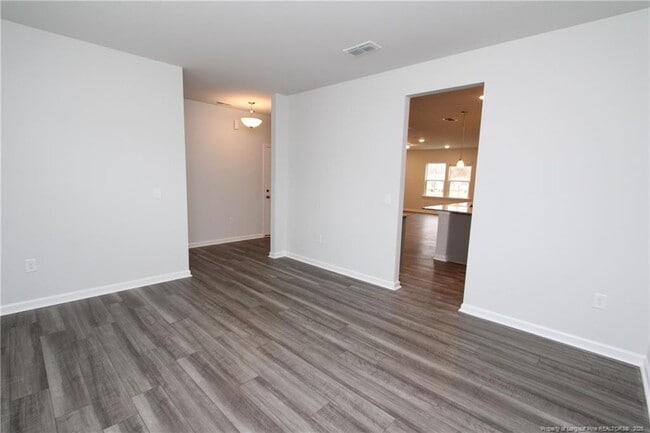 Foto del edificio - 461 Grange Farm Pl