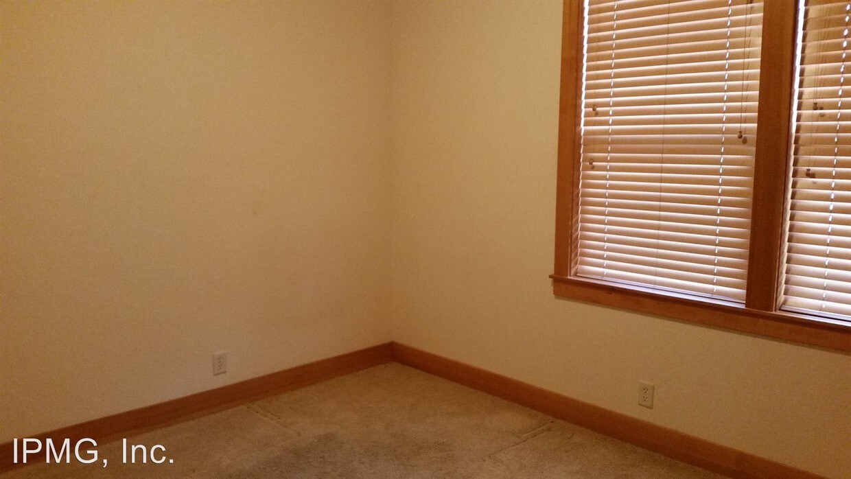 Building Photo - 2 br, 2 bath House - 2070 Lake Wind Drive