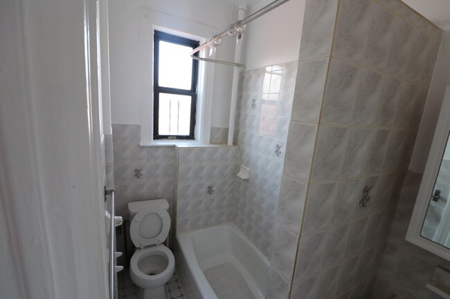Building Photo - 1723 73rd St
