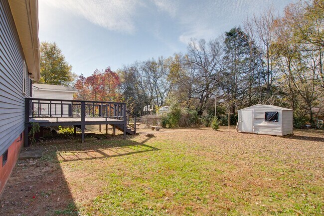 Building Photo - 1715 Chester St NW