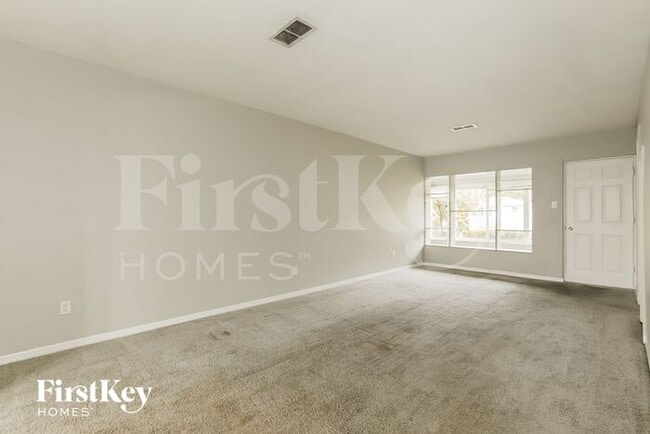 Building Photo - 1025 Sunrise Ct
