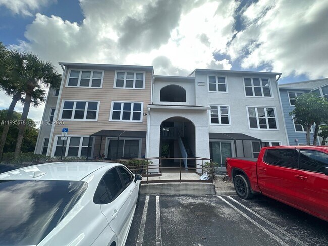 Building Photo - 2303 N Congress Ave