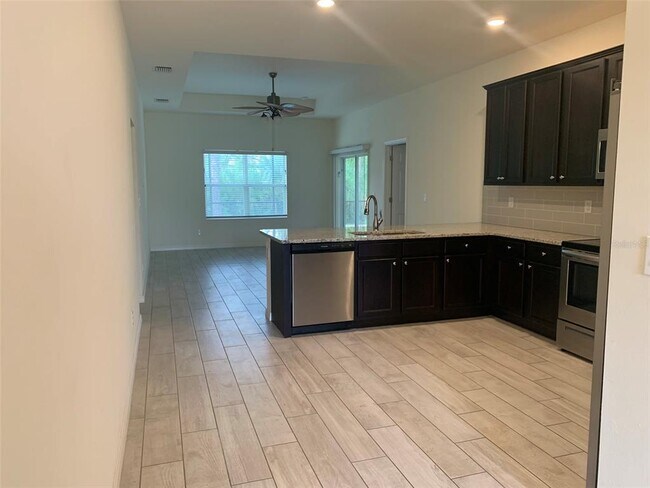 Building Photo - 289 Antis Dr