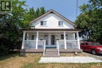 Building Photo - 618 Brown St