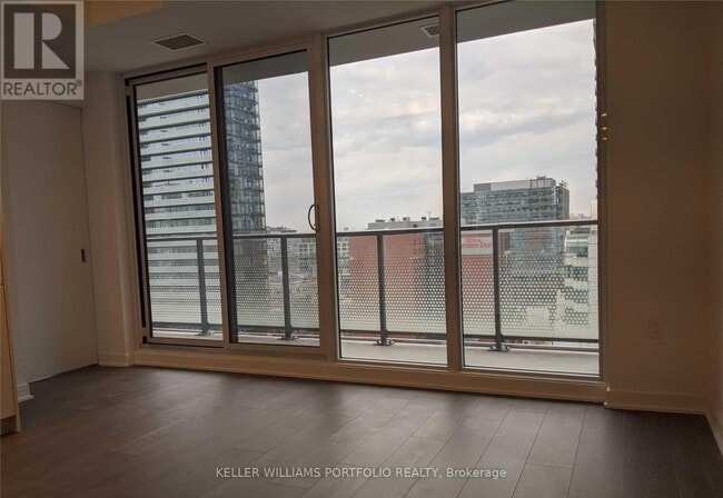 Building Photo - 115 Blue Jays Way