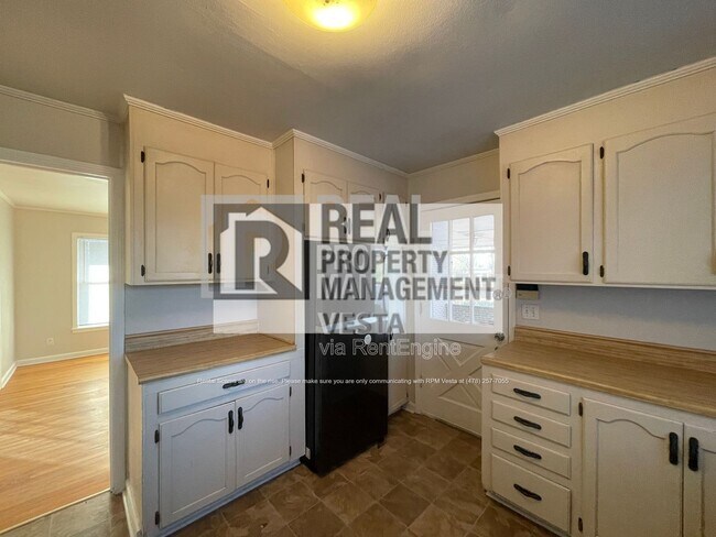 Foto del edificio - 7162 Everett Dr