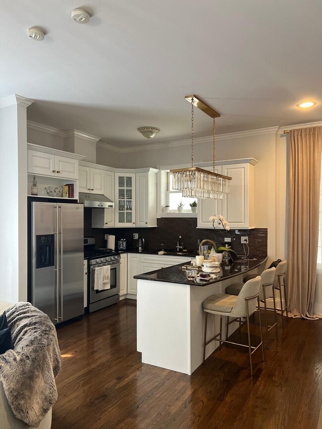 Vista de la cocina - 835 W Bradley Pl