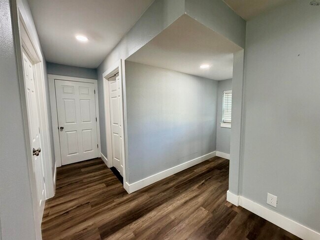 Foto del edificio - 4117 Emerson St