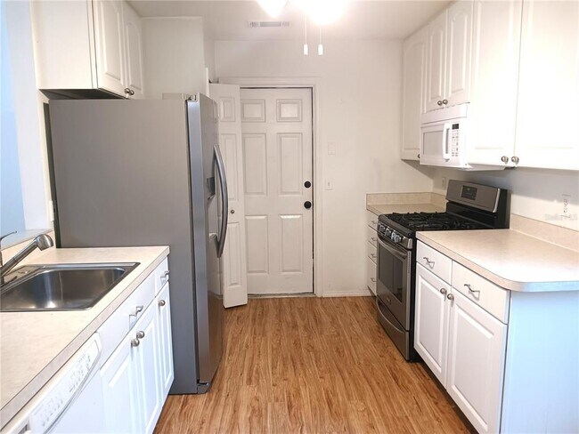 Building Photo - 209 Indian Point Cir