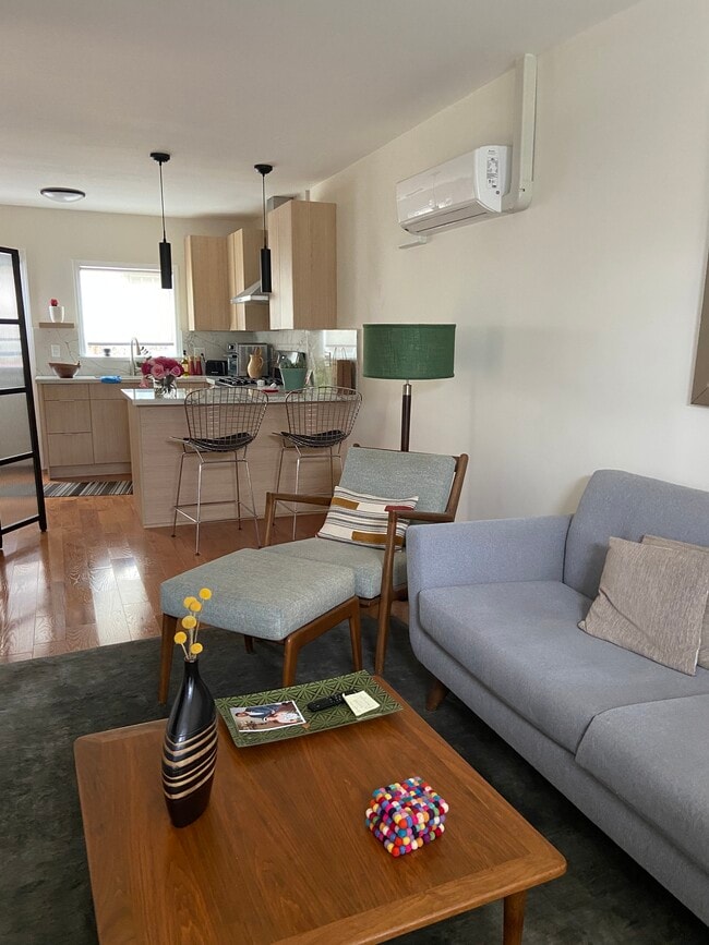 Foto del edificio - 4920 Hickory St