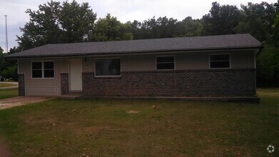 Building Photo - 12600 Beaver Manor Rd