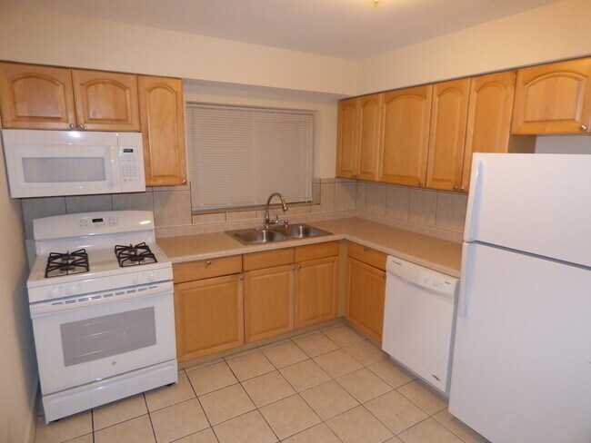 Building Photo - 1528 N Harlem Ave