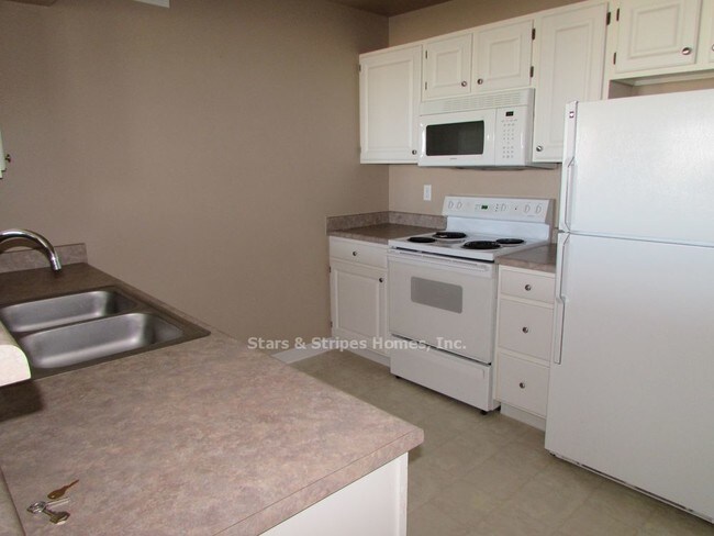 Building Photo - 12814 Ironstone Way