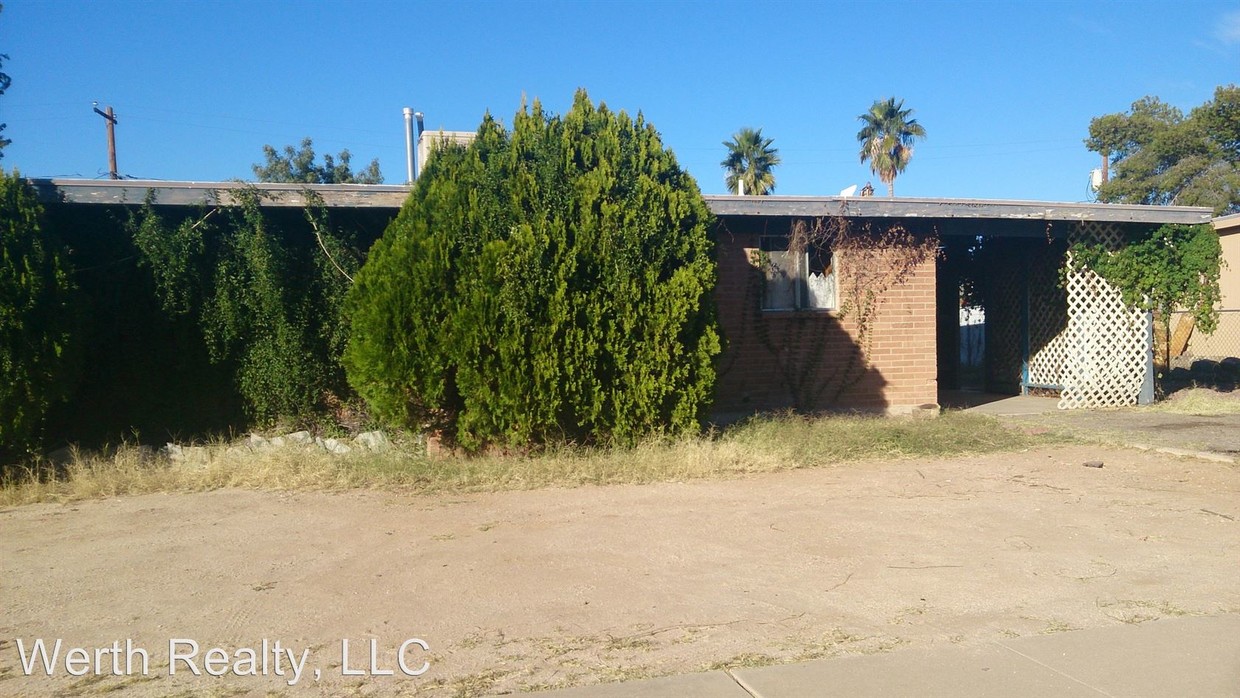 Primary Photo - 6633 E David Dr