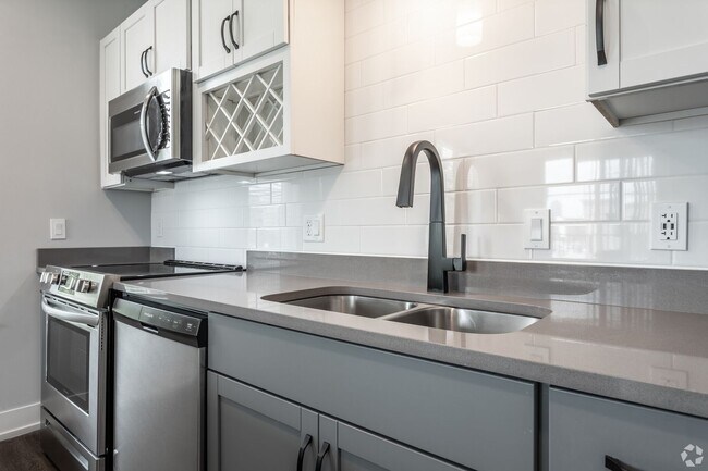 Interior Photo - The Frisbie