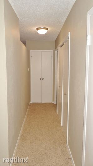 Building Photo - 6100 Glenview Dr