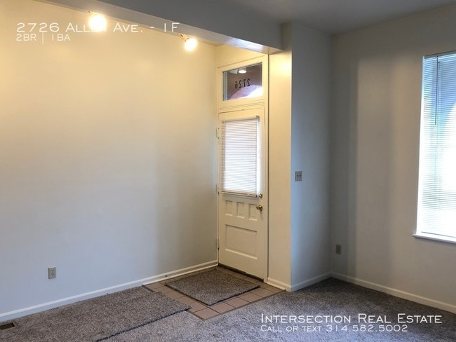 Building Photo - Quiet and Cozy Fox Park Duplex Apartment