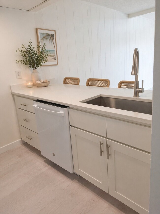 Photo - 1100 Turner St Apartment