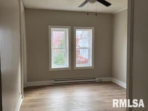 Building Photo - 500 S Douglas Ave