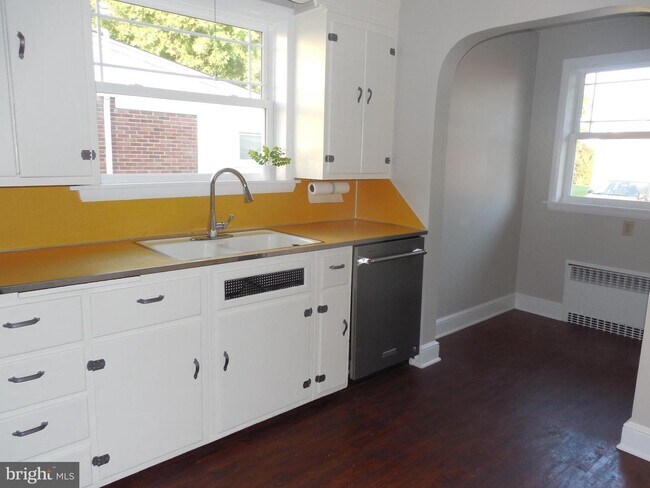 Foto del edificio - 3738 Norrisville Rd