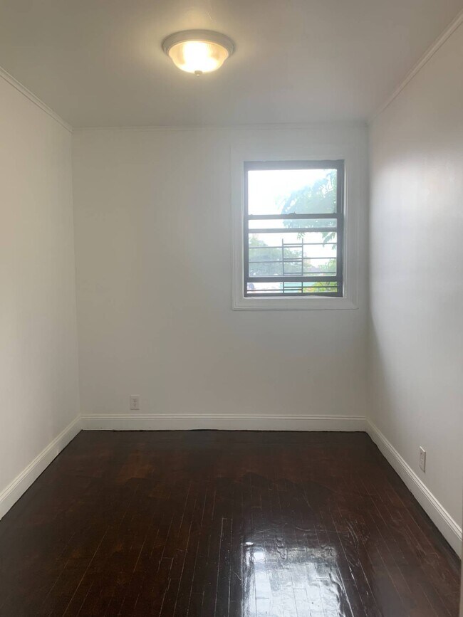 Foto del edificio - 1423 Noble Ave