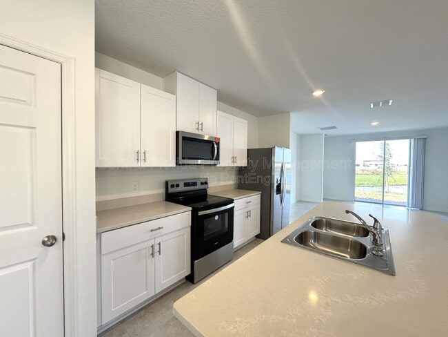 Foto del edificio - 3201 Viceroy Ct