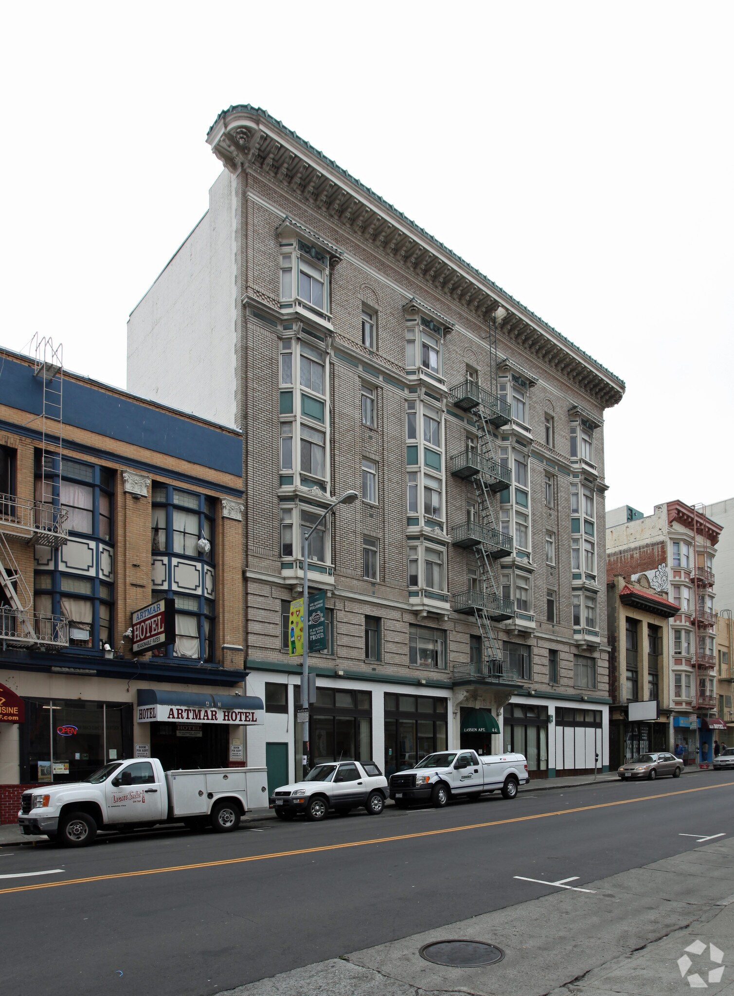 Lassen Apts