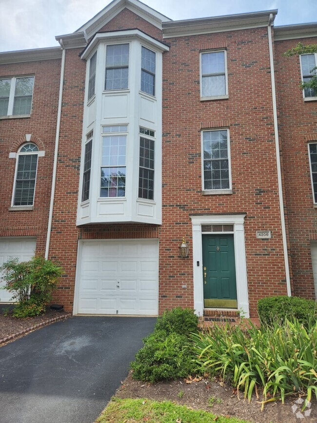 Building Photo - 4206 Lower Park Dr