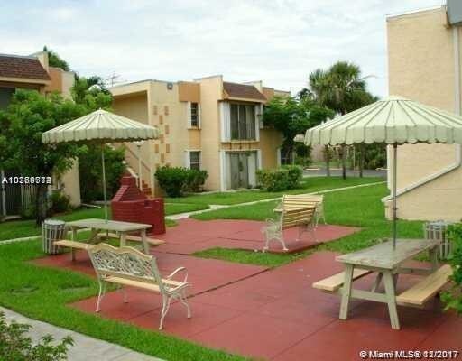 Foto del edificio - 9311 SW 4th St