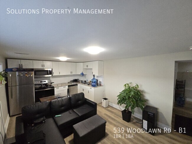 Photo du bâtiment - **Bright 1 Bedroom Basement Unit**
