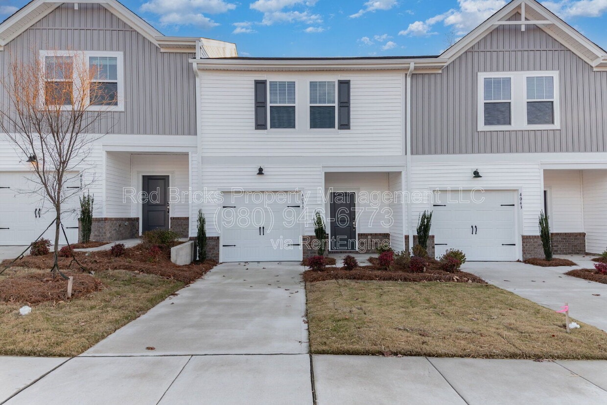 Photo - 4039 Summit Hills Dr