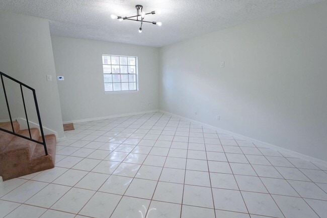 Building Photo - 1255 Witte Rd