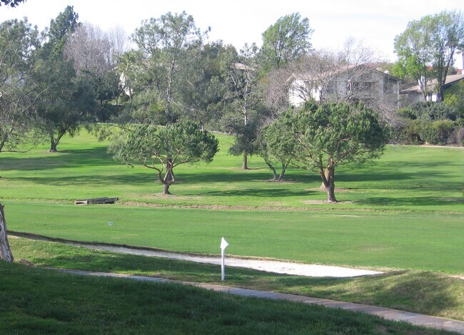 Building Photo - 11984 Rancho Bernardo Rd