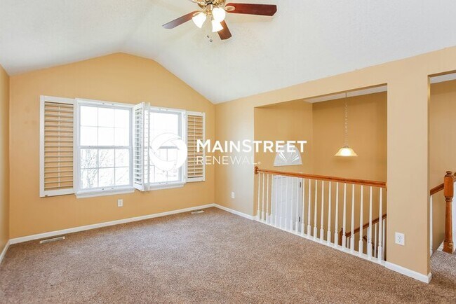 Building Photo - 3 Bedroom Pet-Friendly Home in Kansas City, MO with Main Street Renewal