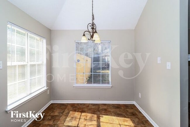 Building Photo - 5539 Lacey Cove