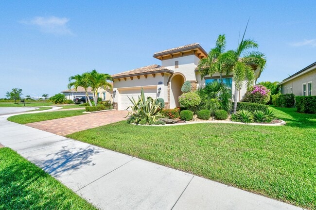Building Photo - Beautiful home in PGA Verano
