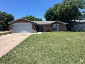 Building Photo - 127 Countryside Dr