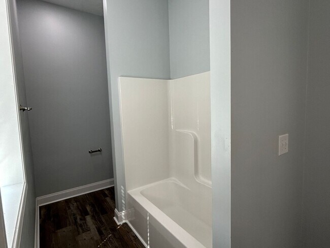 Foto del edificio - 1676 Nisbet Lake Rd