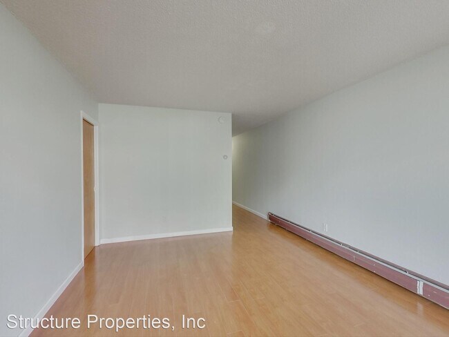 Building Photo - 355 24th Ave