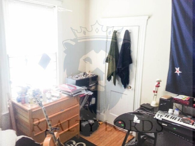 Building Photo - 34 Ridgemont St