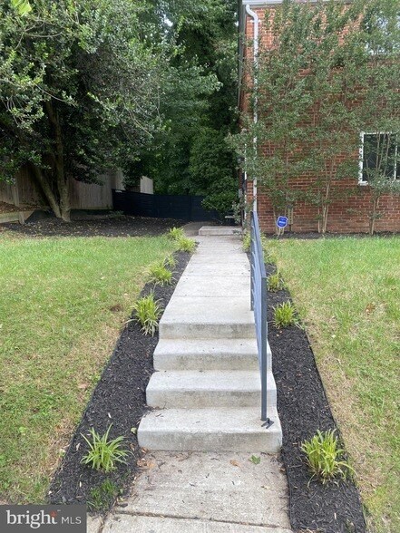 Photo - 2217 Gaylord Dr Townhome