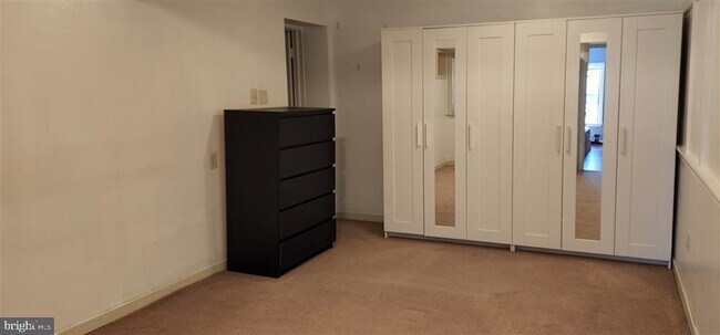 Foto del edificio - 736 Ridge Dr