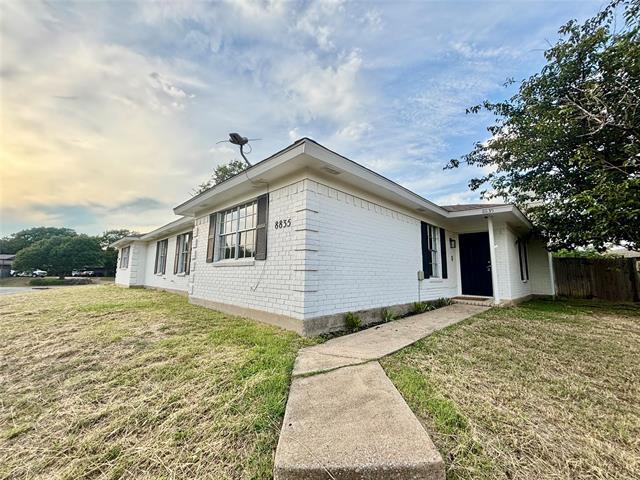 Foto principal - 8835 Township Ct