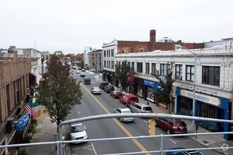 Building Photo - 53 Woods Ave