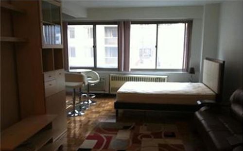 Primary Photo - 220 E 46th St