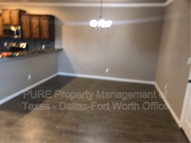 Foto del edificio - 3001 Enchanted Rd