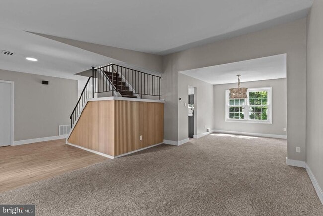 Building Photo - 203 Commonwealth Dr