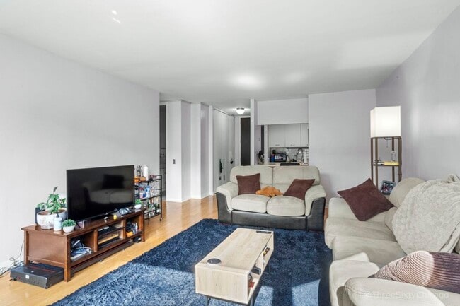 Building Photo - 535 N Michigan Ave